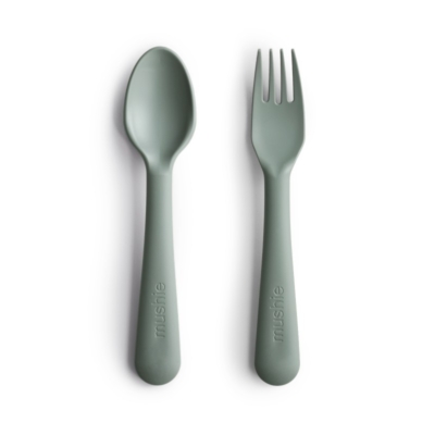 Pack tenedor y cuchara Mushie solid sage